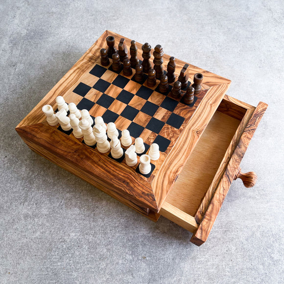 Luxury Olive Wood Chess Board with Chess Pieces