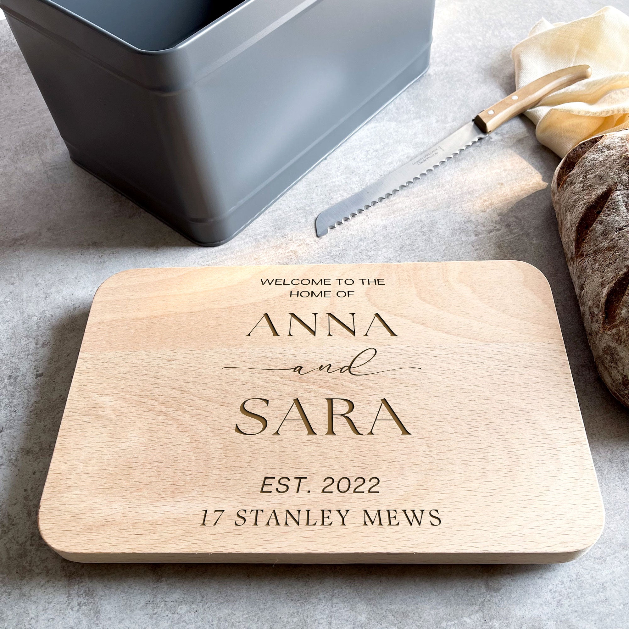 Personalised Bread Storage Bin with Engraved Wooden Lid
